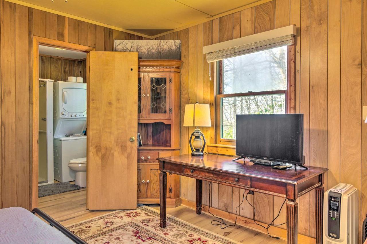 Peaceful Spruce Pine Cabin On 8 Acres With 2 Decks! ภายนอก รูปภาพ