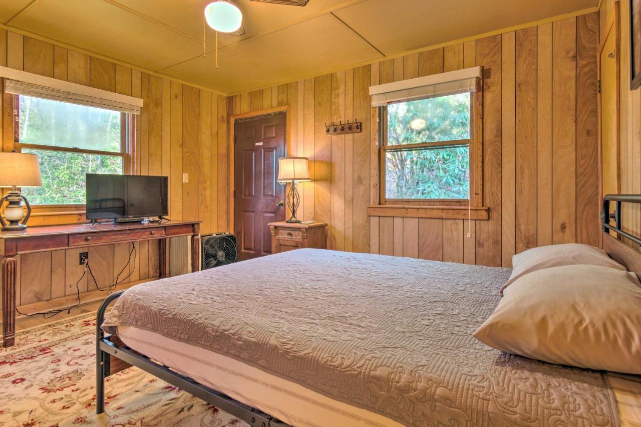 Peaceful Spruce Pine Cabin On 8 Acres With 2 Decks! ภายนอก รูปภาพ